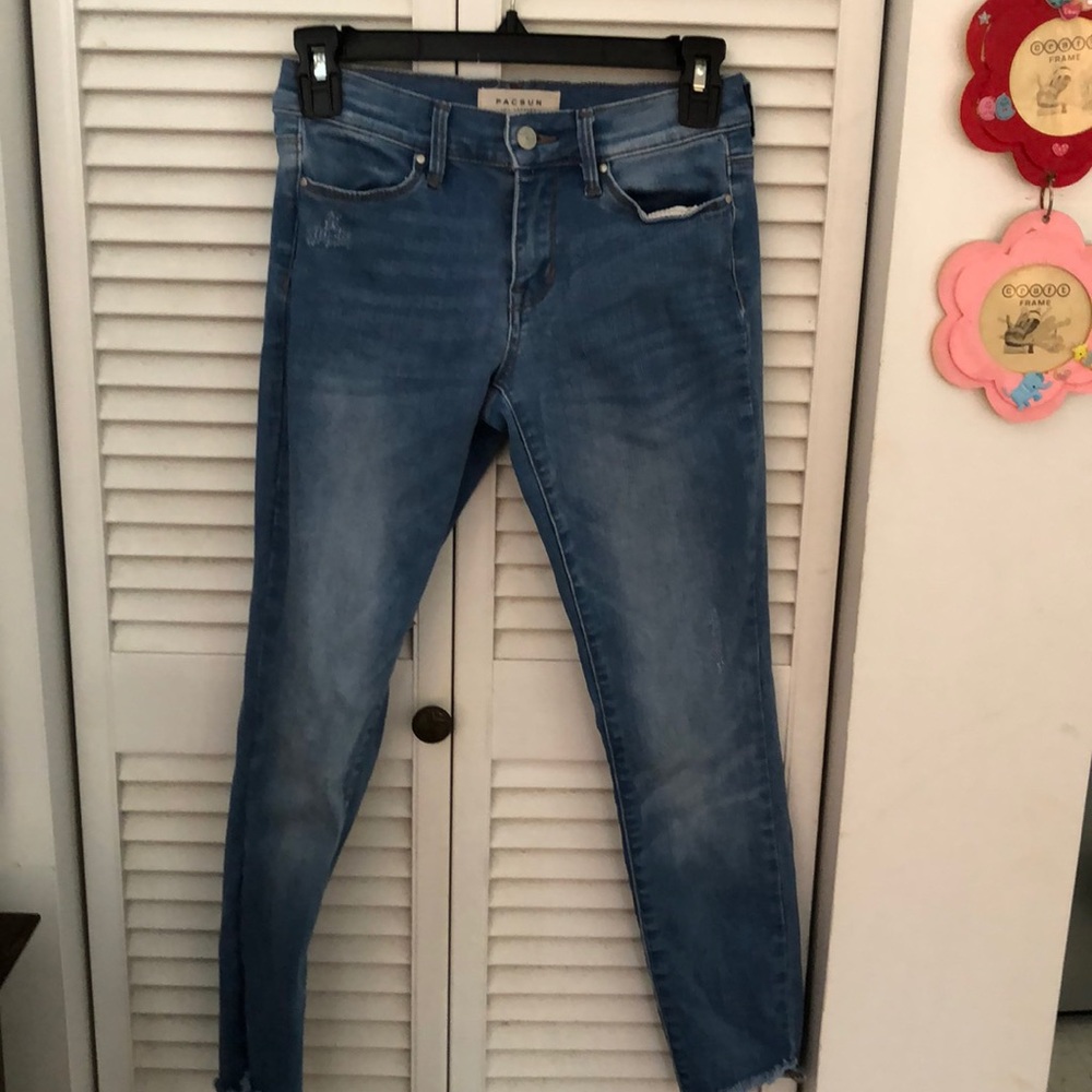 Ankle Cut Jeans
